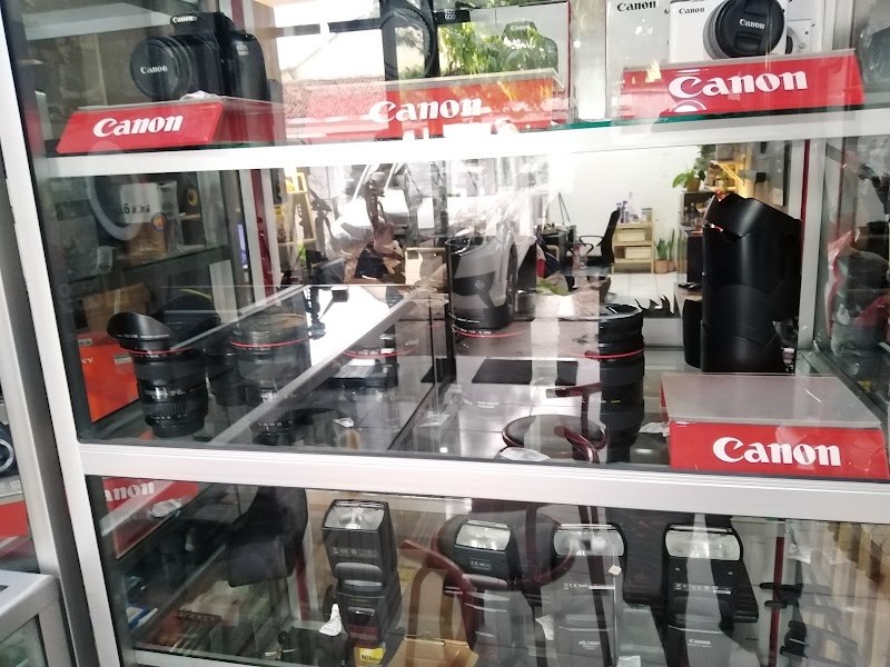 Indomaret Jalan Laut: Belanja Harian yang Menyenangkan di Jantung Cilacap